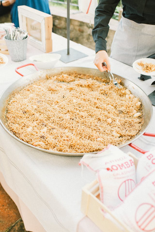 Paella grande
